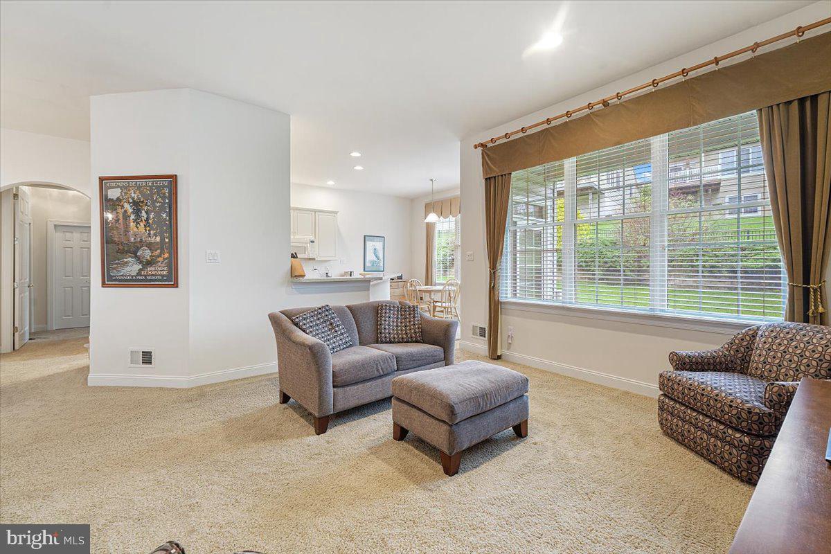 43 Cassin Hill Rd