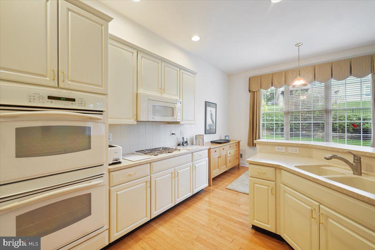43 Cassin Hill Rd