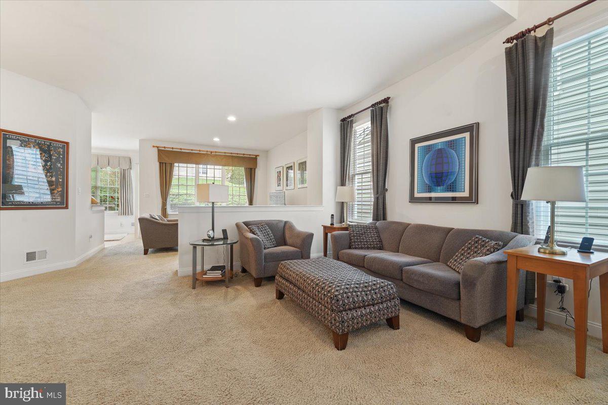 43 Cassin Hill Rd