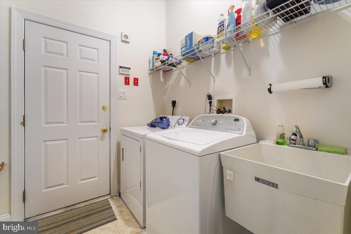 43 Cassin Hill Rd