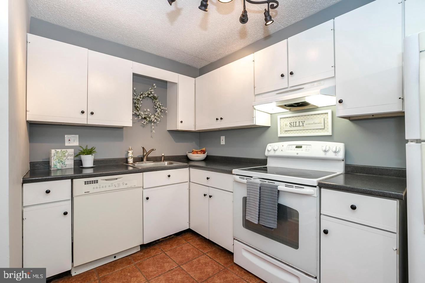 812-A Putnam Blvd #45a