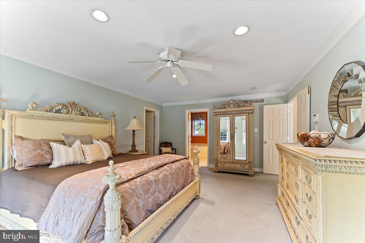 10 William Charles Dr