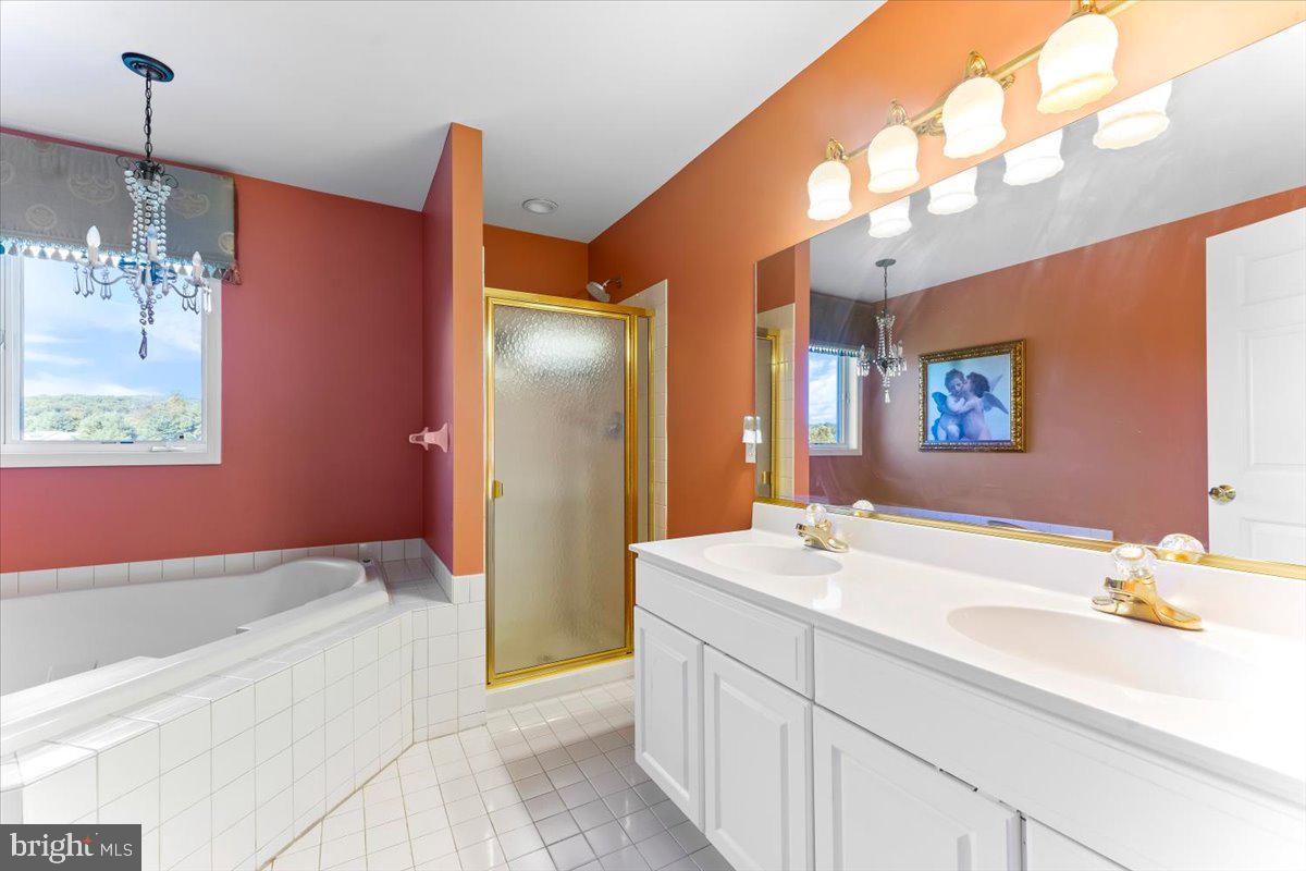 10 William Charles Dr