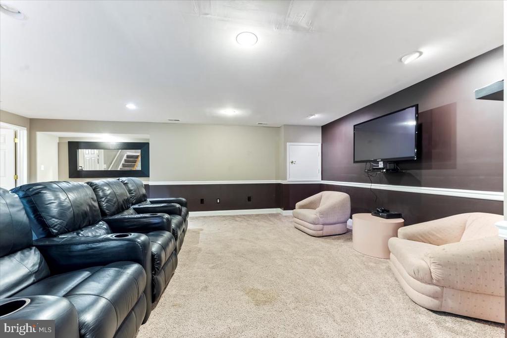 10 William Charles Dr