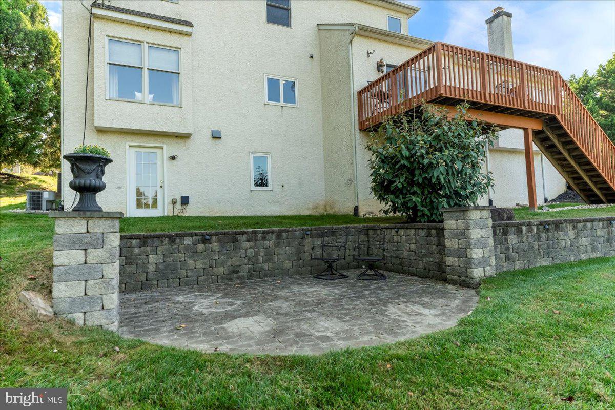 10 William Charles Dr