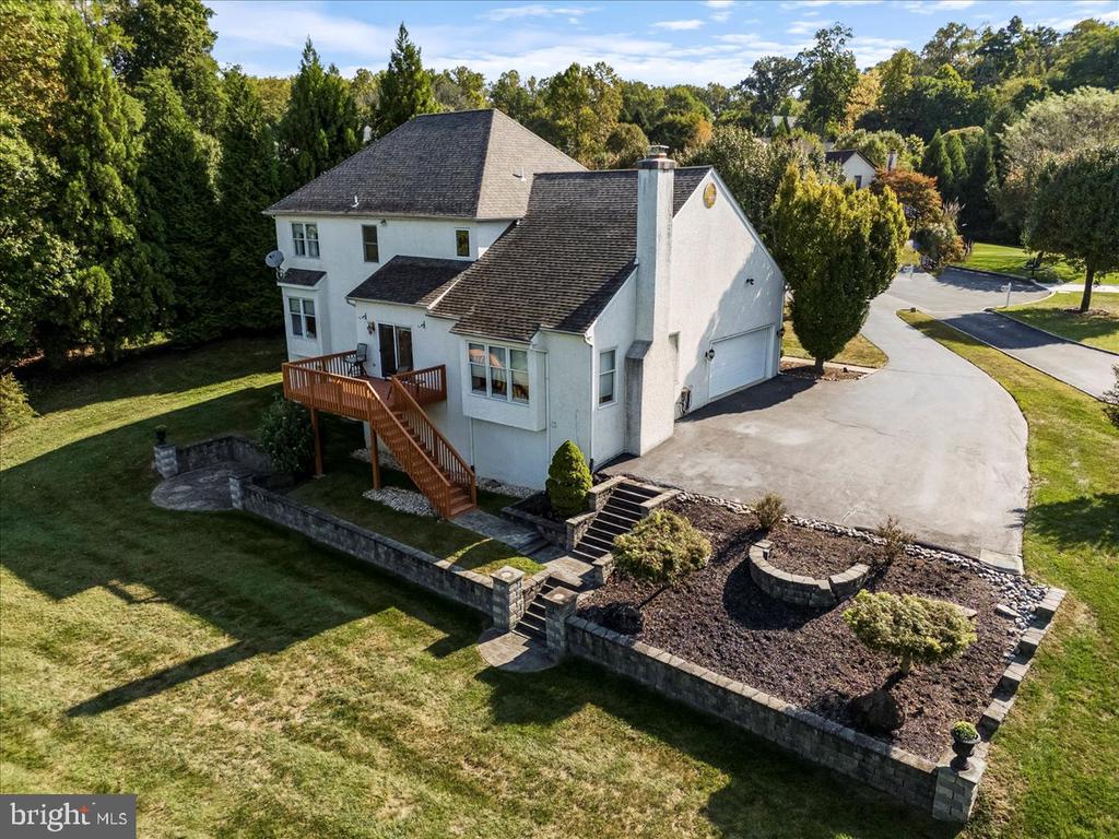 10 William Charles Dr