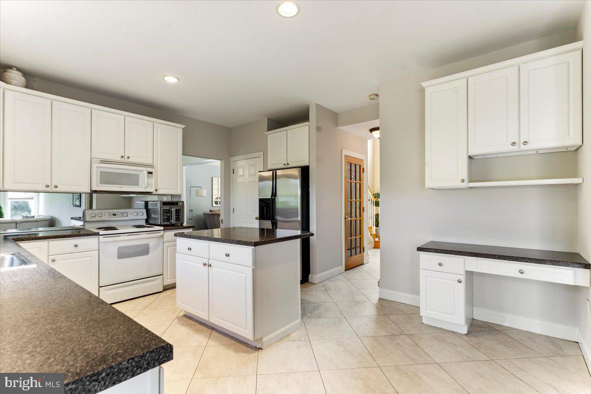 10 William Charles Dr