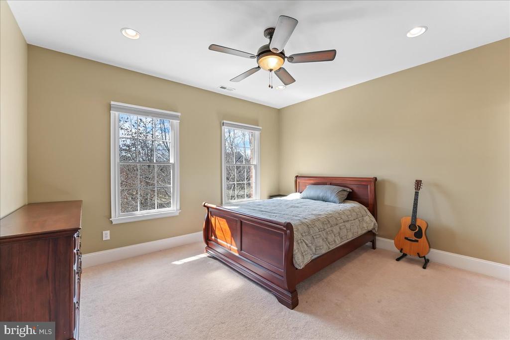 8 Poplar Road