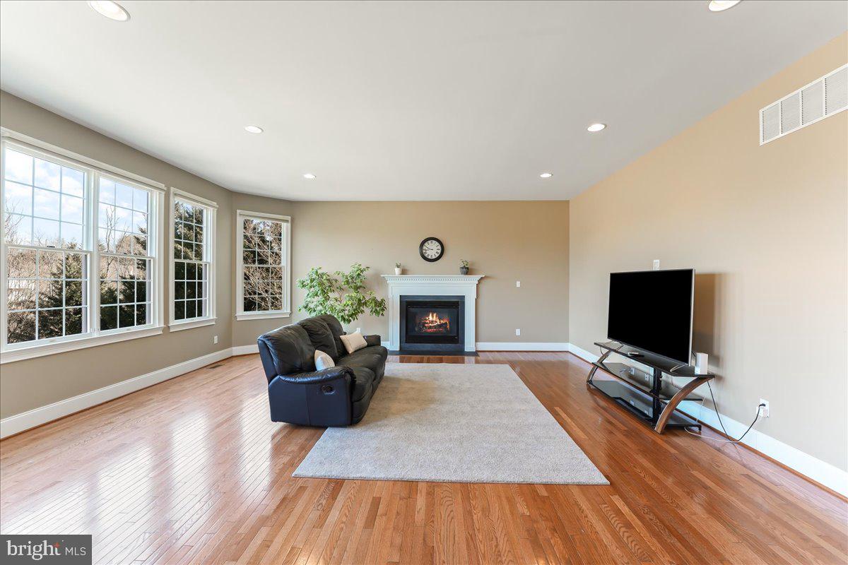 8 Poplar Road