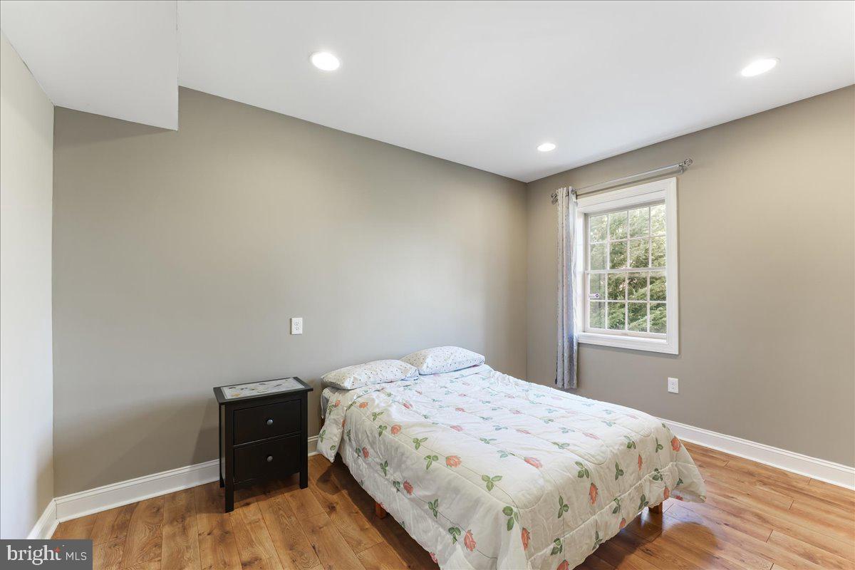 8 Poplar Road