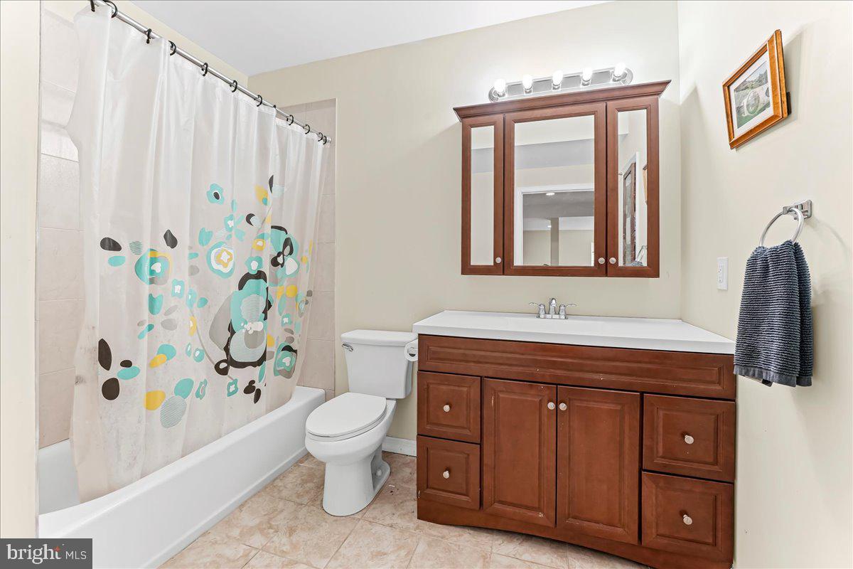 15 Evergreen Pl
