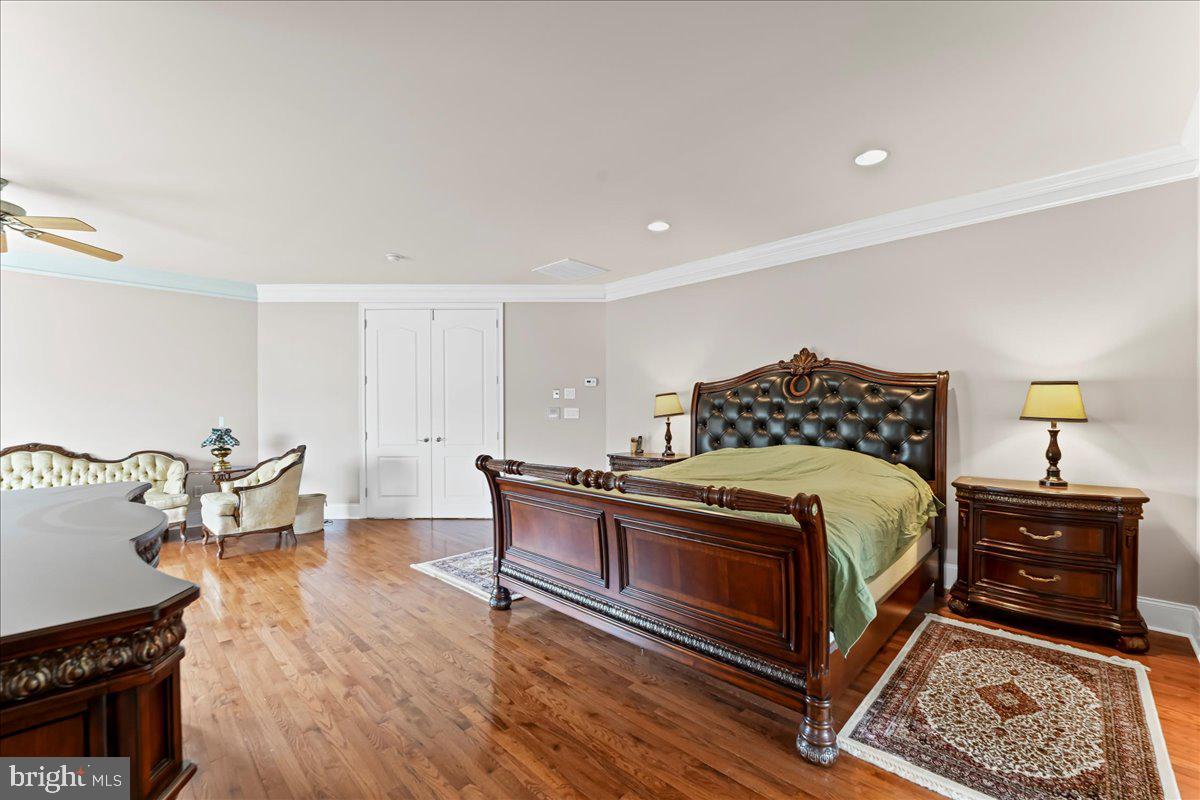 15 Evergreen Pl