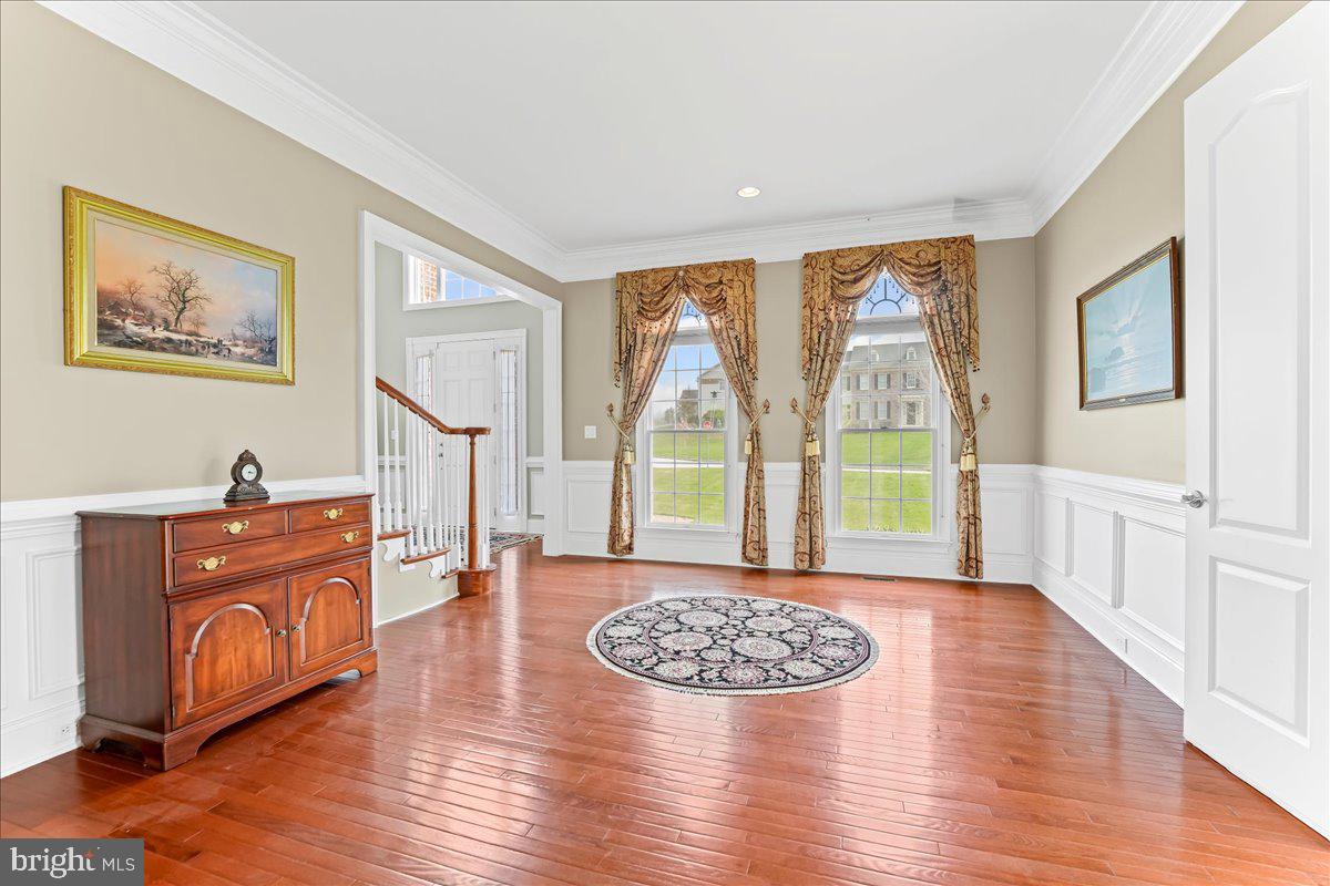 15 Evergreen Pl