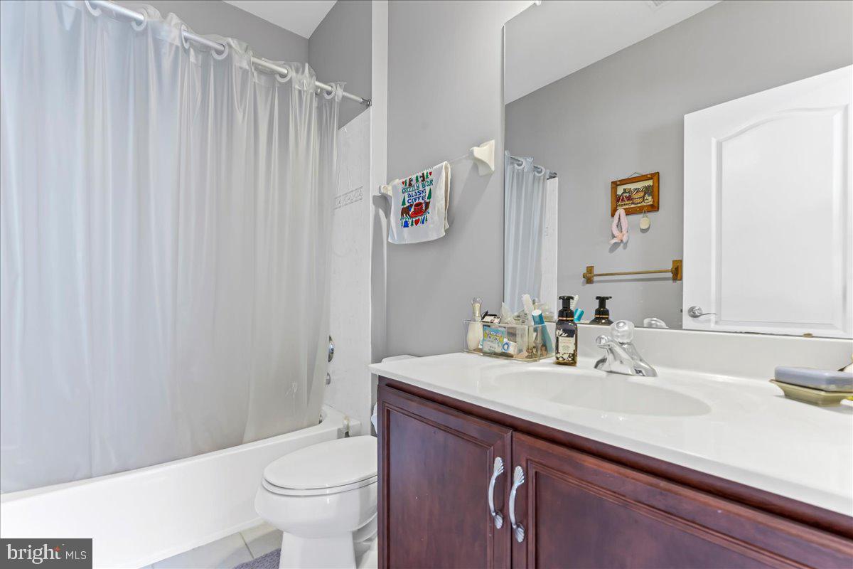 15 Evergreen Pl