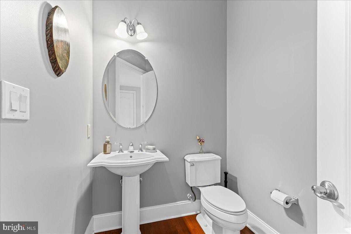 15 Evergreen Pl