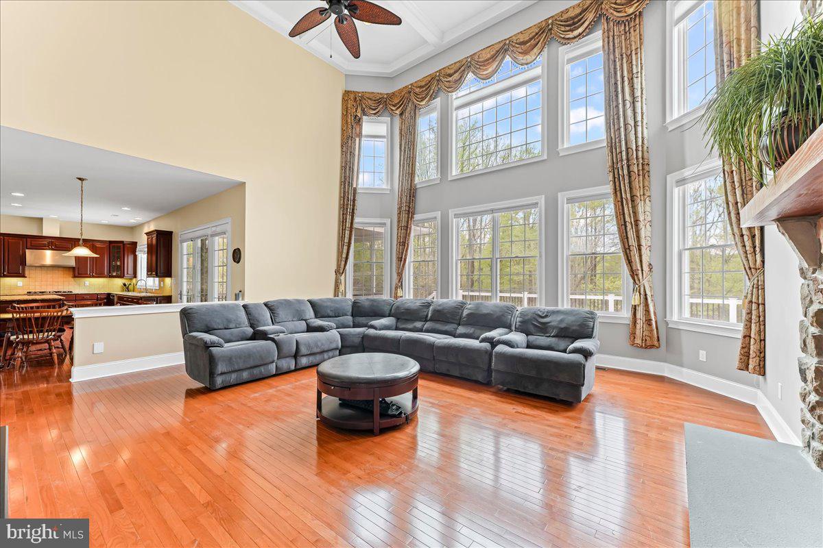 15 Evergreen Pl