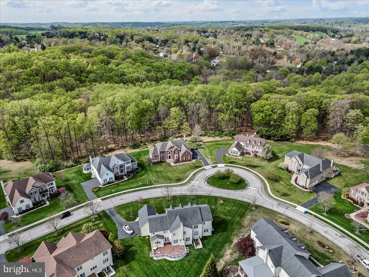 15 Evergreen Pl