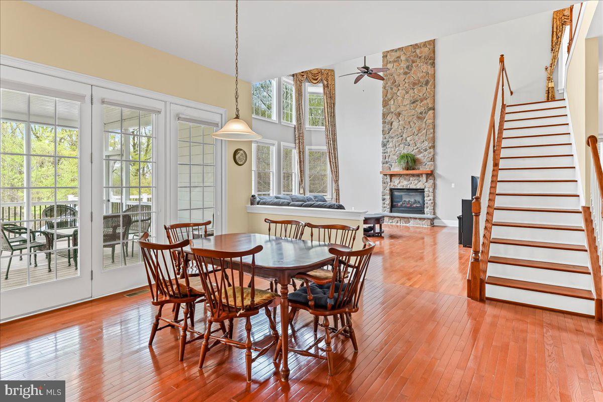 15 Evergreen Pl