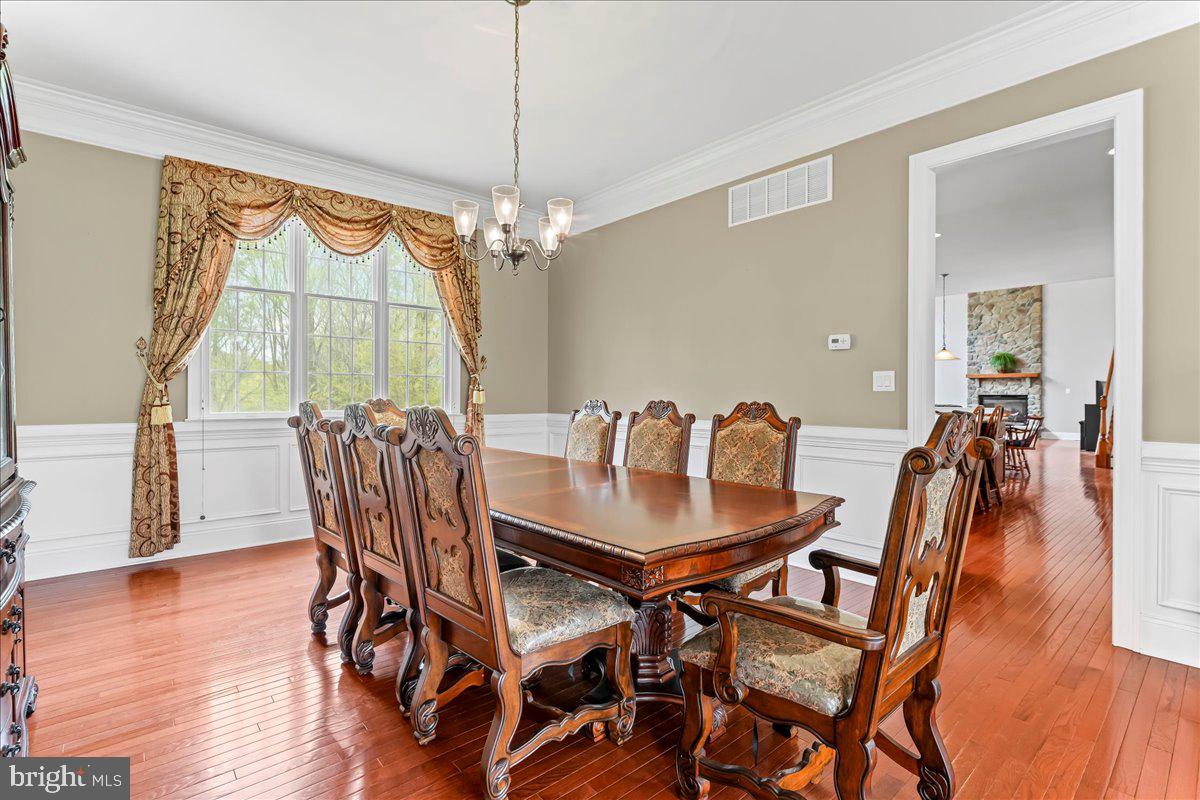 15 Evergreen Pl