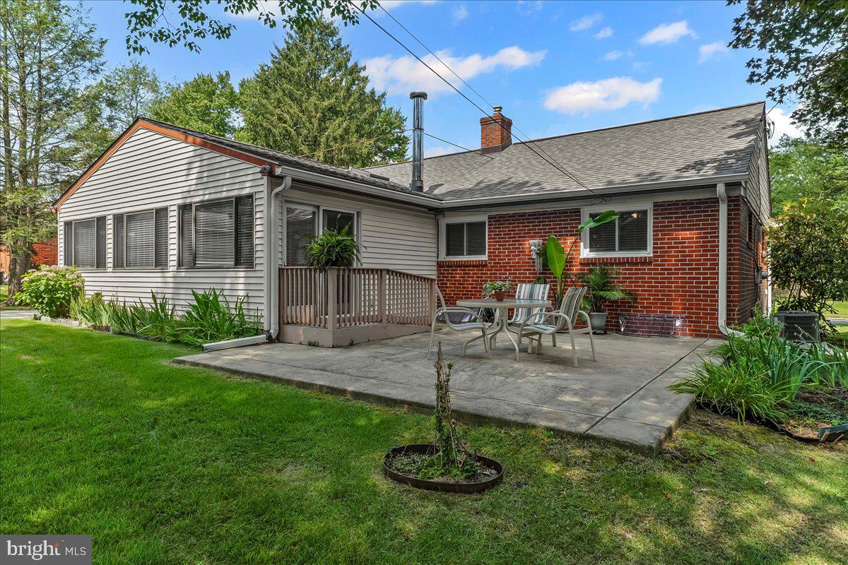 303 Harvard Ave