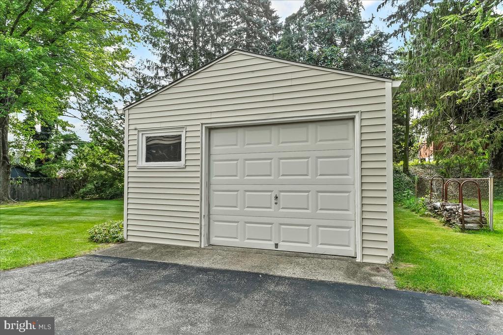 303 Harvard Ave