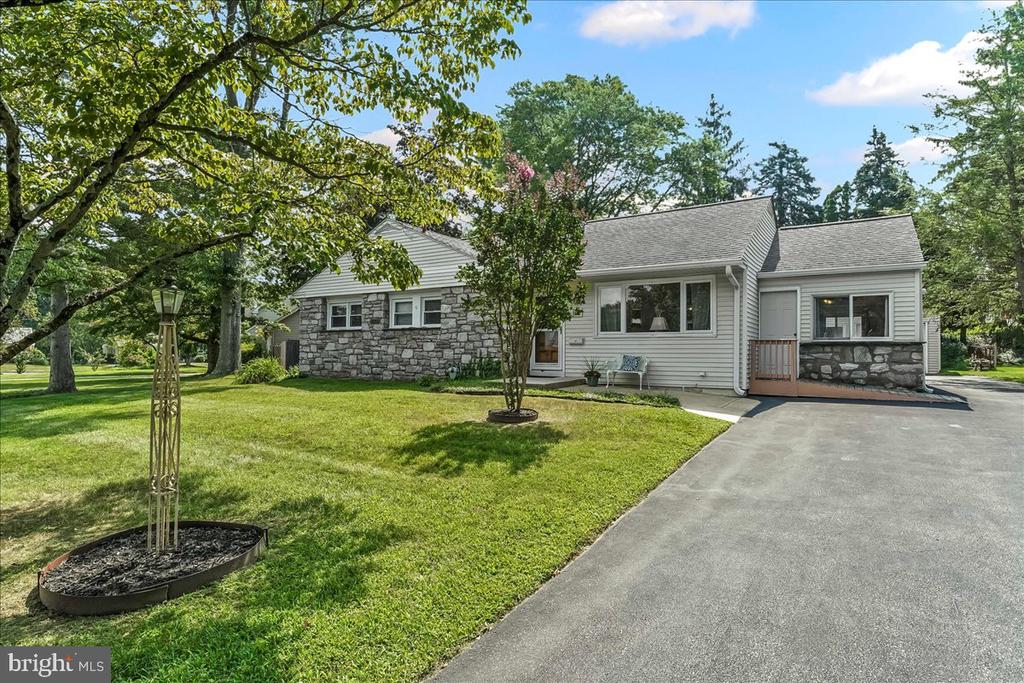 303 Harvard Ave