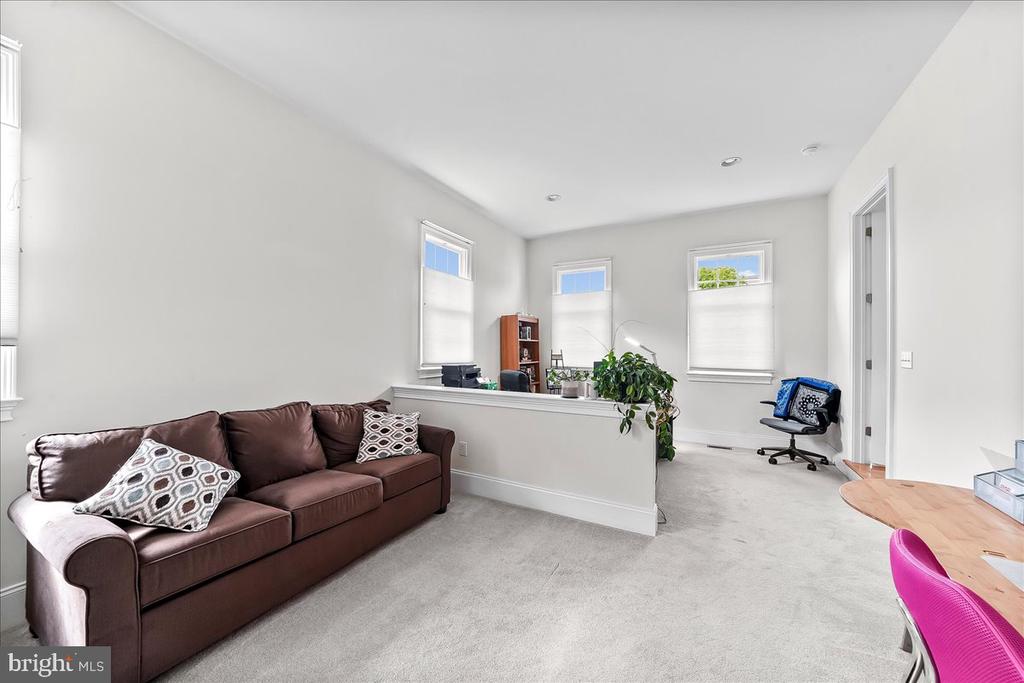 17 EVERGREEN PLACE