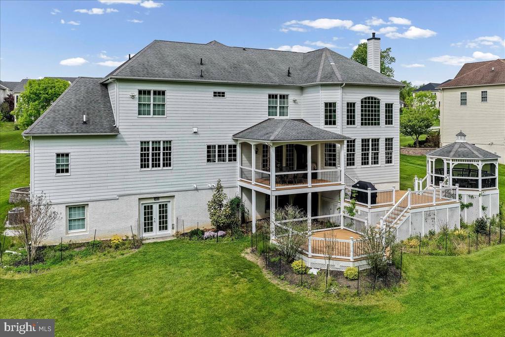 17 EVERGREEN PLACE