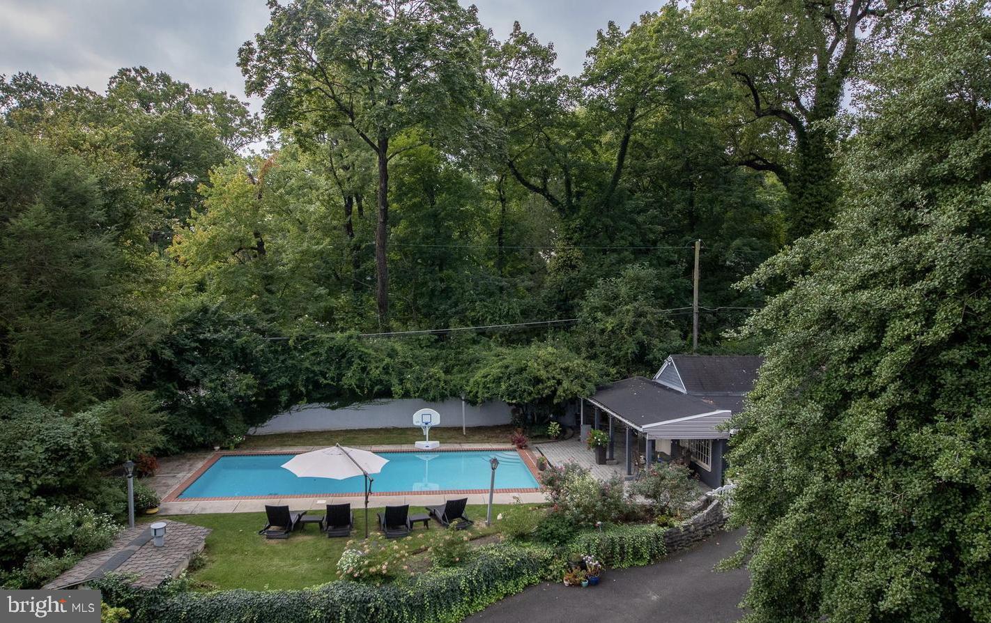 1610 Cloverly Lane