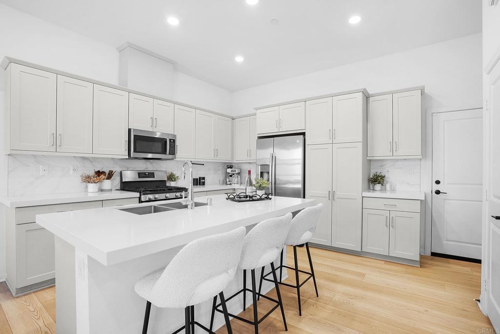 2040 Bluestone Circle