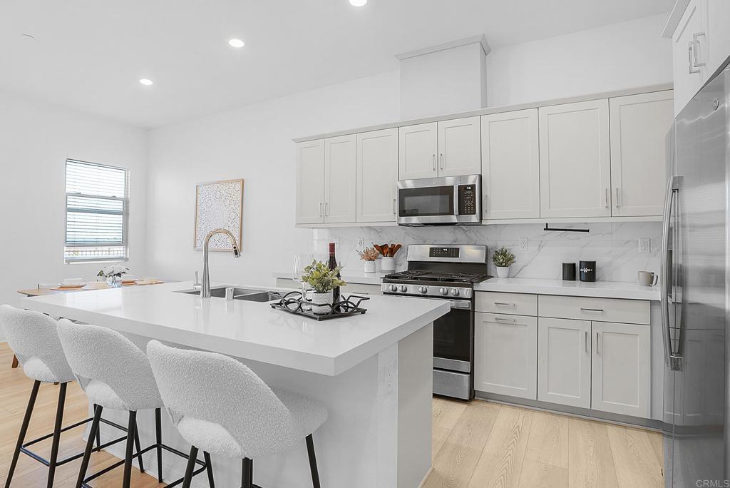 2040 Bluestone Circle