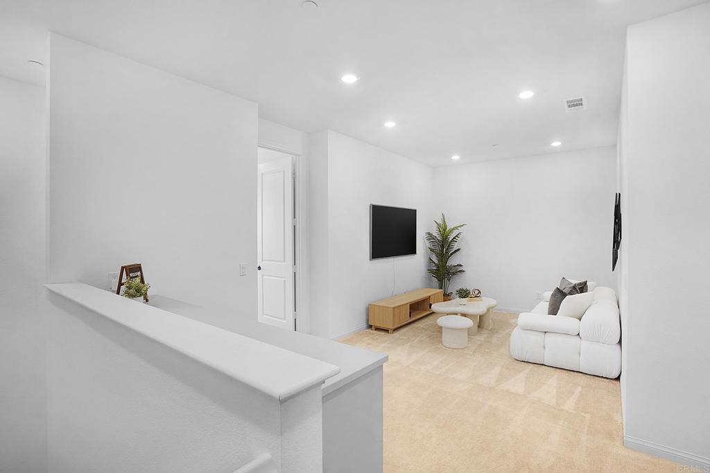 2040 Bluestone Circle