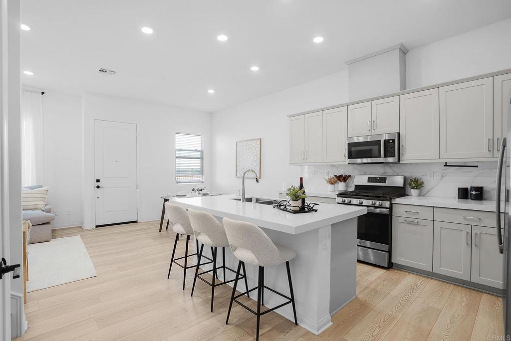 2040 Bluestone Circle