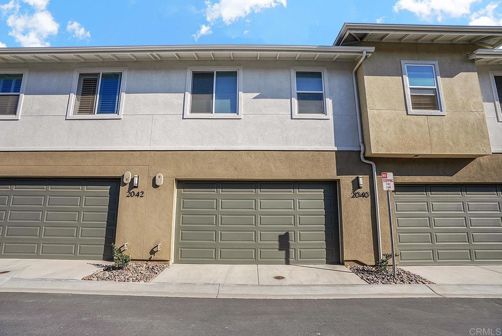 2040 Bluestone Circle