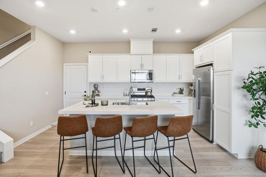 2042 Bluestone Circle