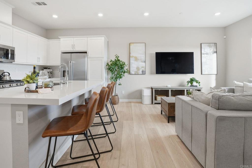 2042 Bluestone Circle