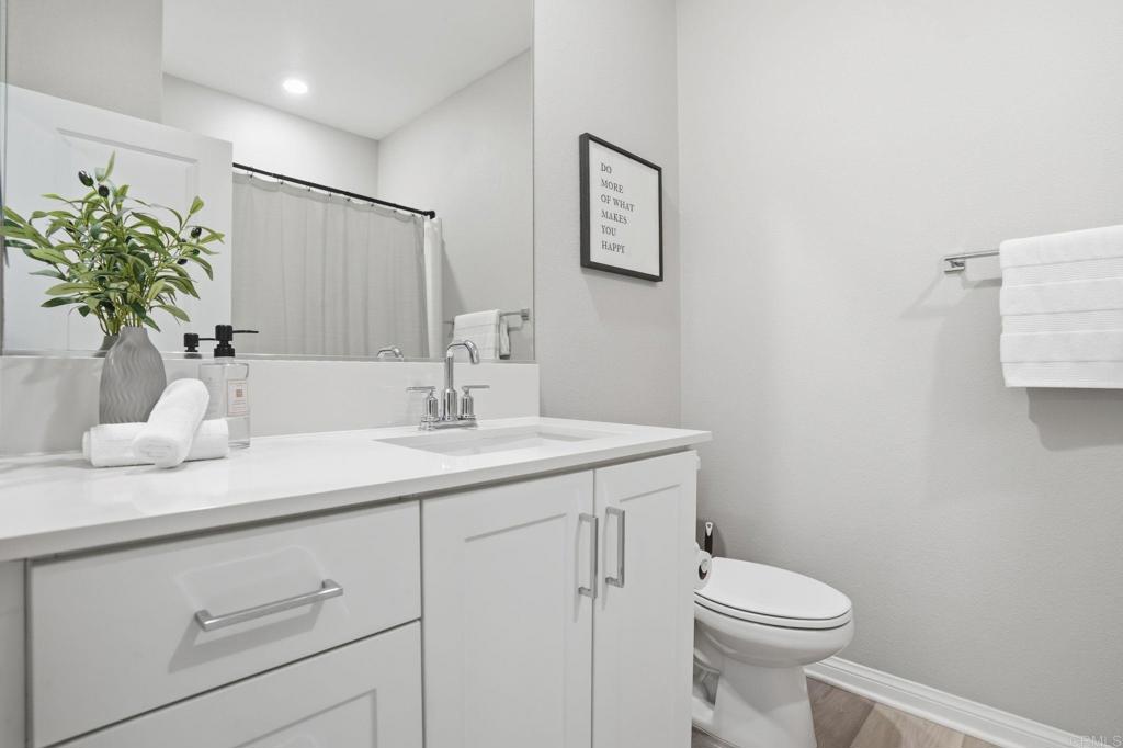 2042 Bluestone Circle