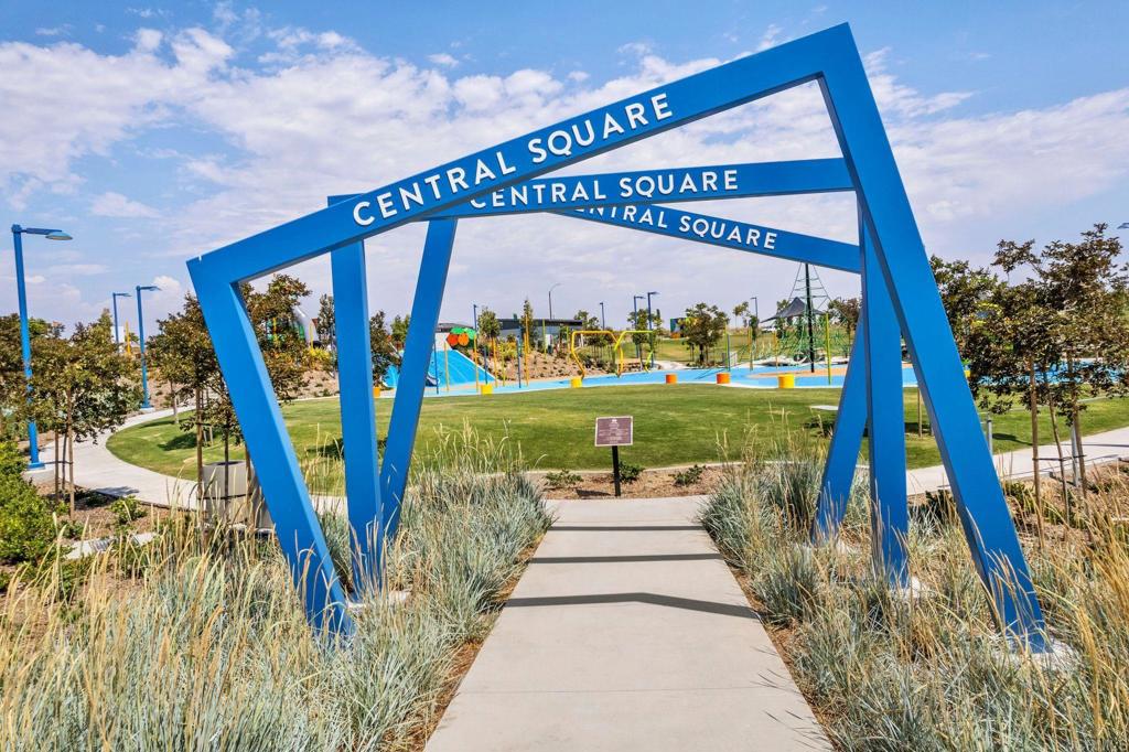 2042 Bluestone Circle