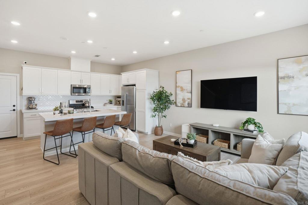 2042 Bluestone Circle