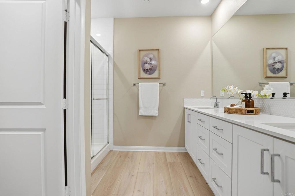 2042 Bluestone Circle