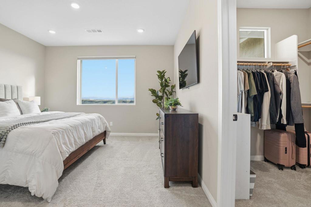 2042 Bluestone Circle