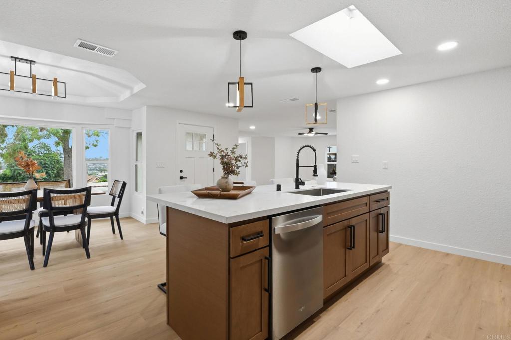 1333 Helix Street