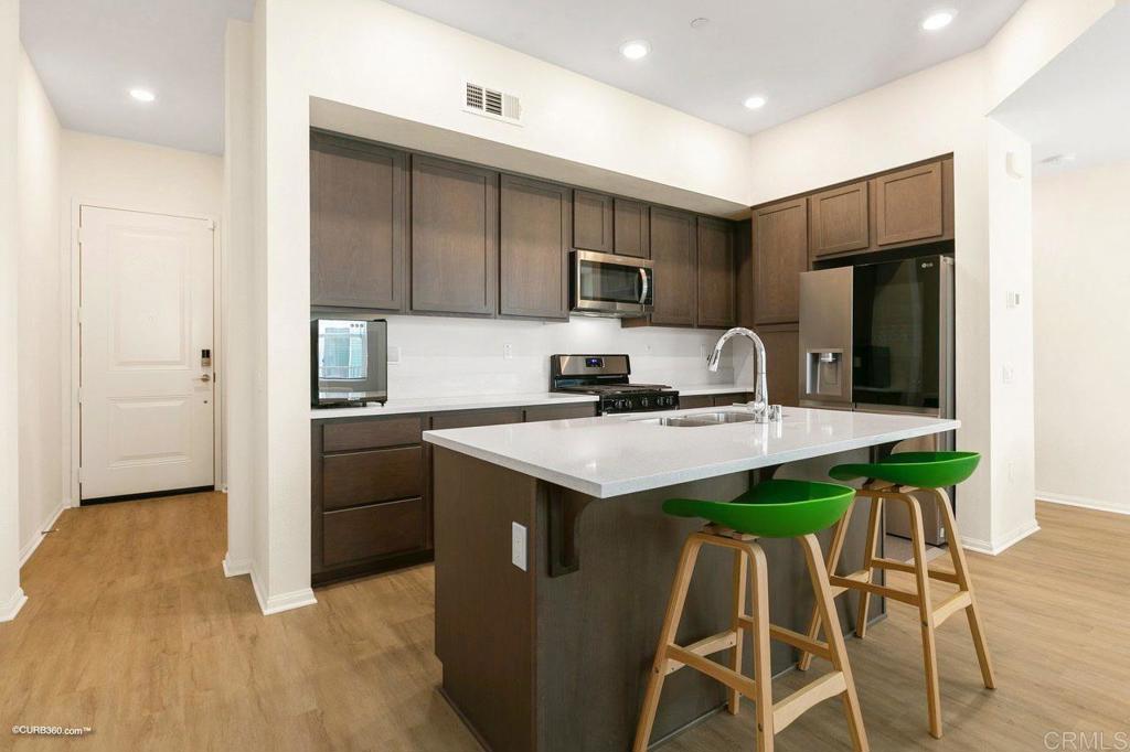 2015 Mindoro Lane 2