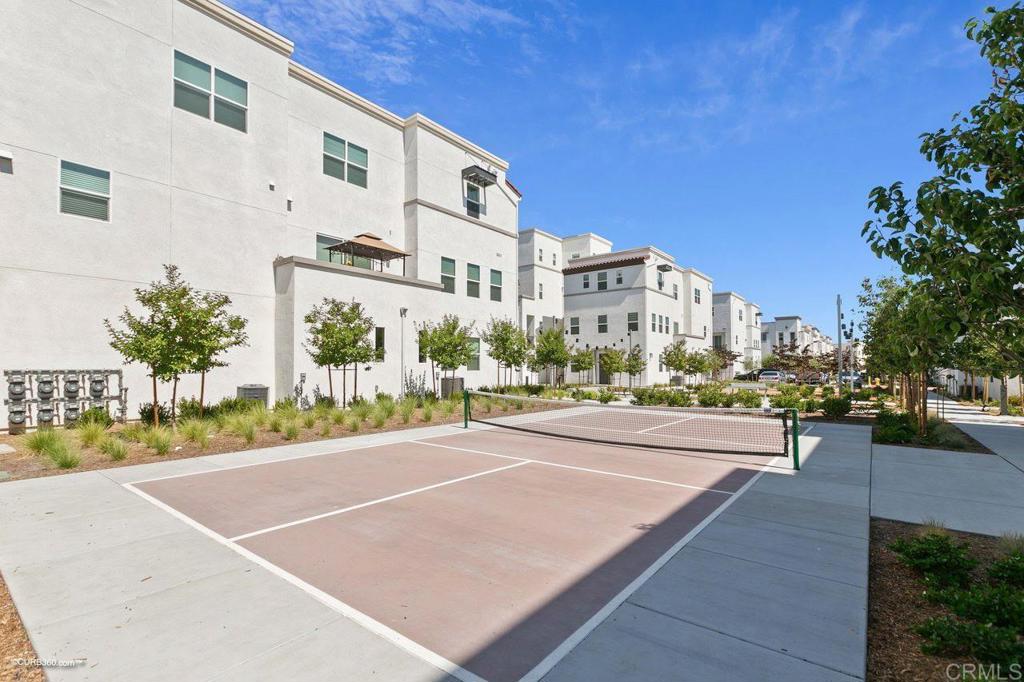 2015 Mindoro Lane 2