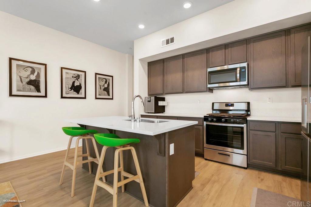 2015 Mindoro Lane 2