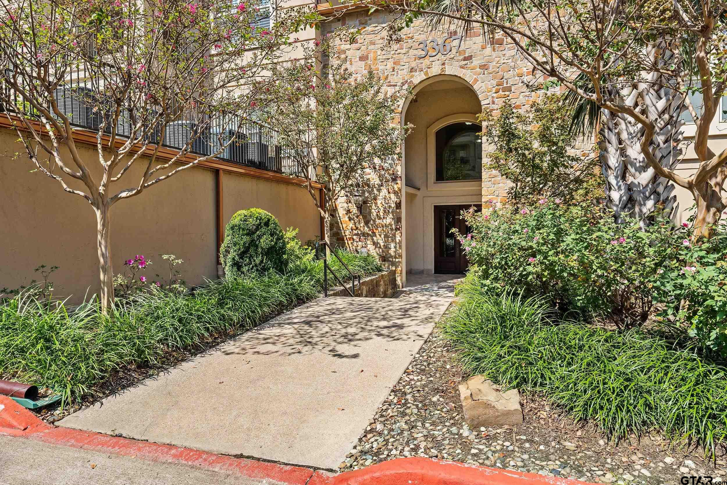 3367 Cascades Blvd Unit 115