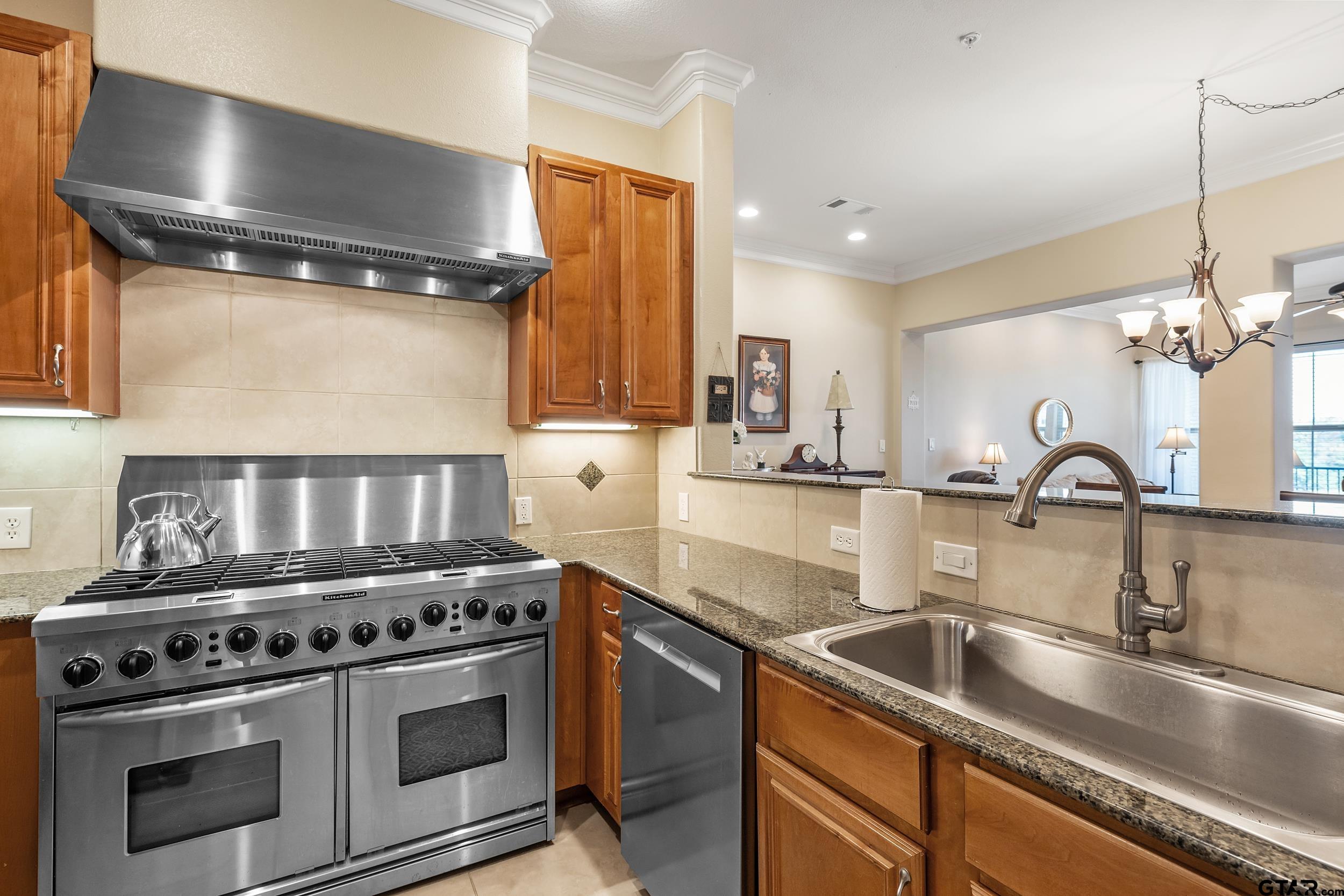 3367 Cascades Blvd Unit 115