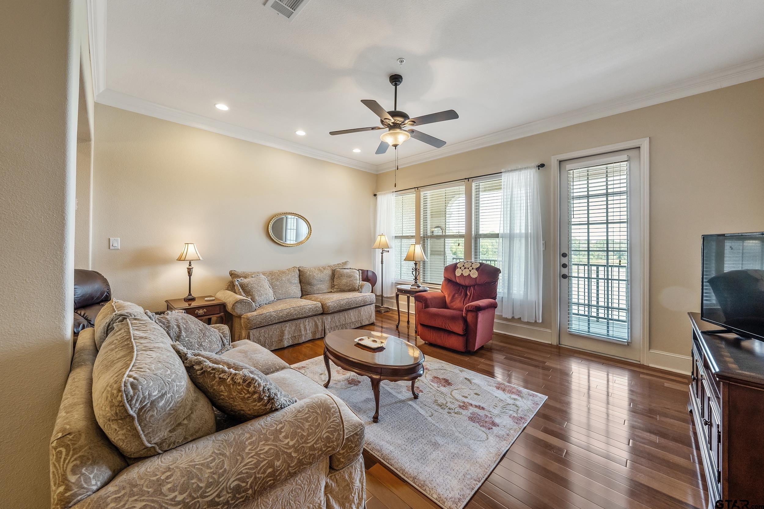 3367 Cascades Blvd Unit 115