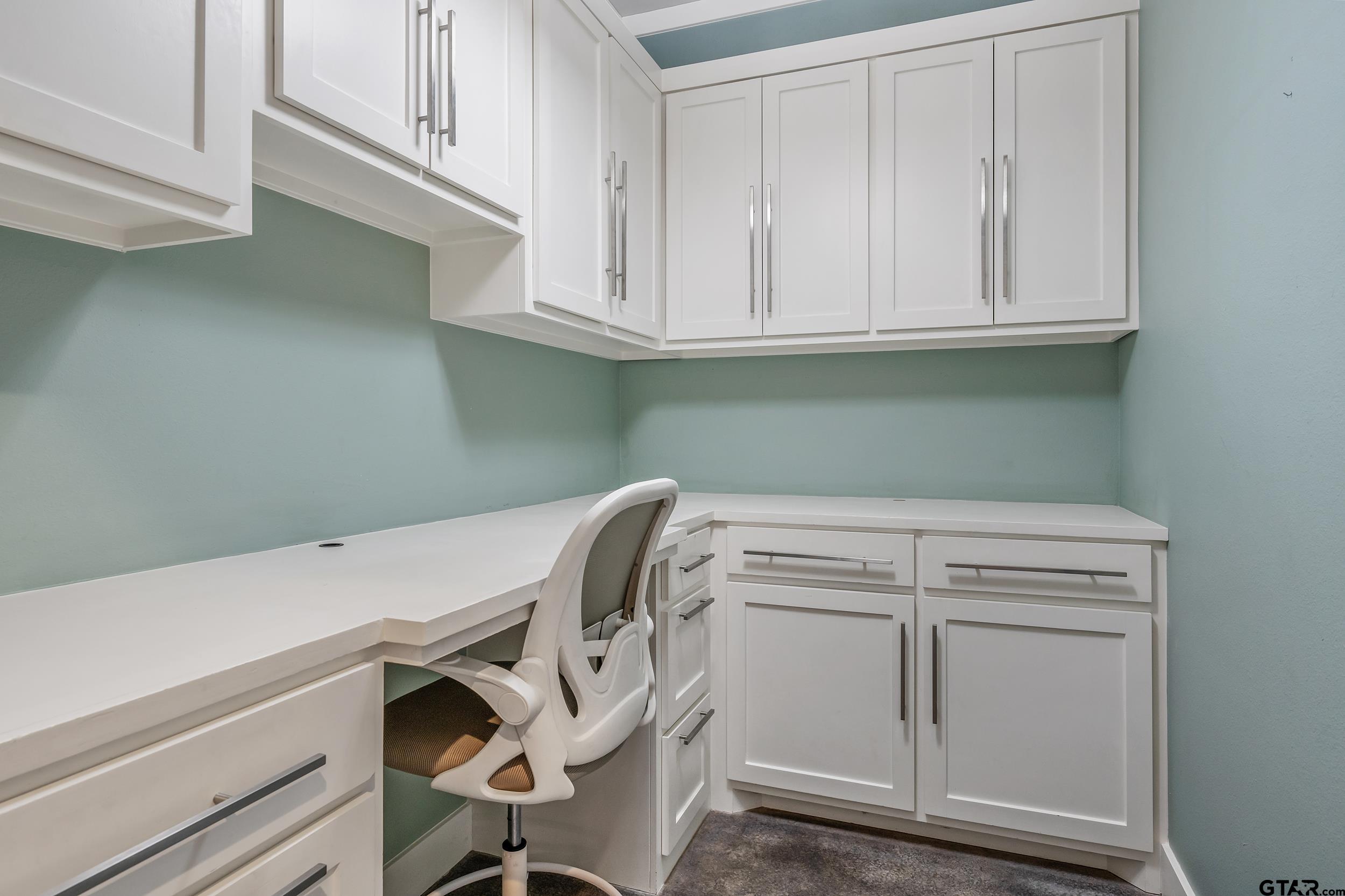 1569 Cooks Crossing