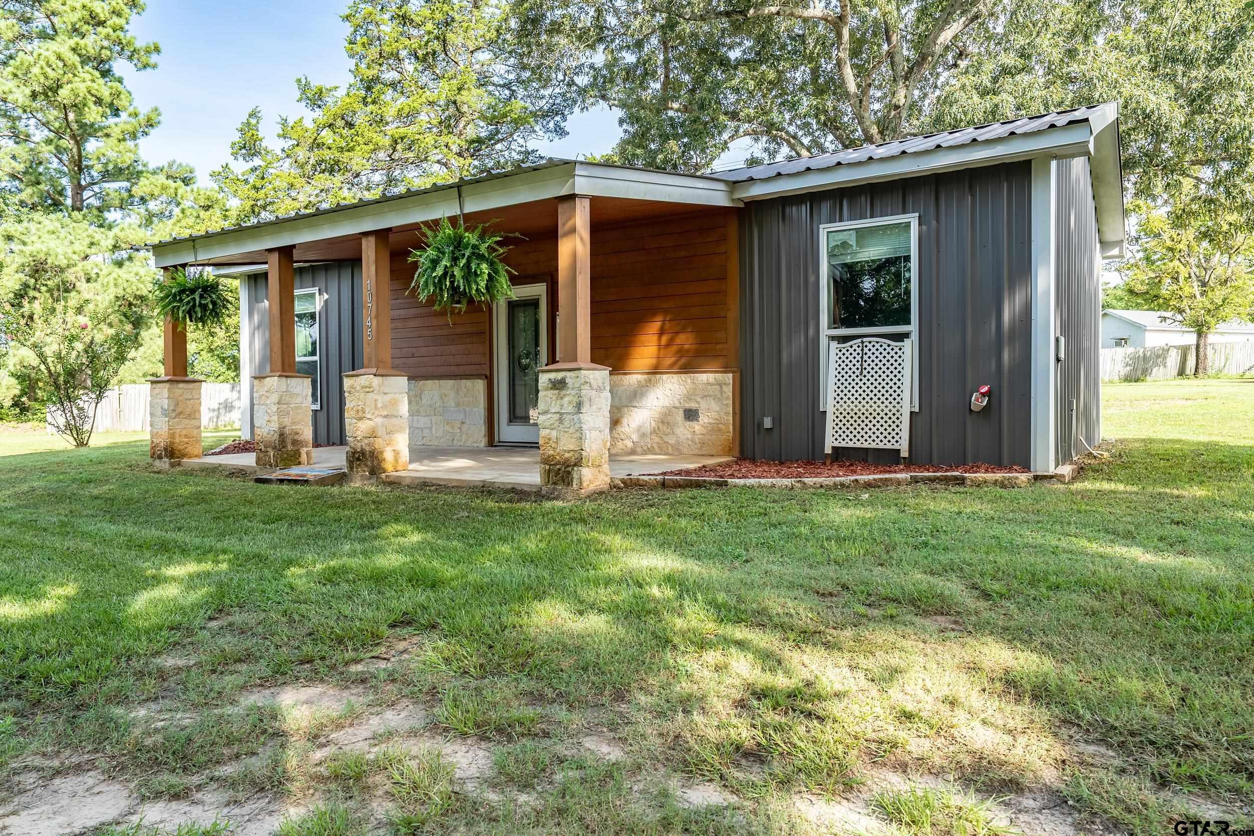 10745 State Hwy 135 N